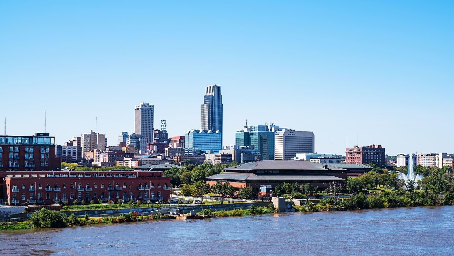 Nebraska: City of Omaha, Nebraska Skyline on the Missouri River (30899969517)