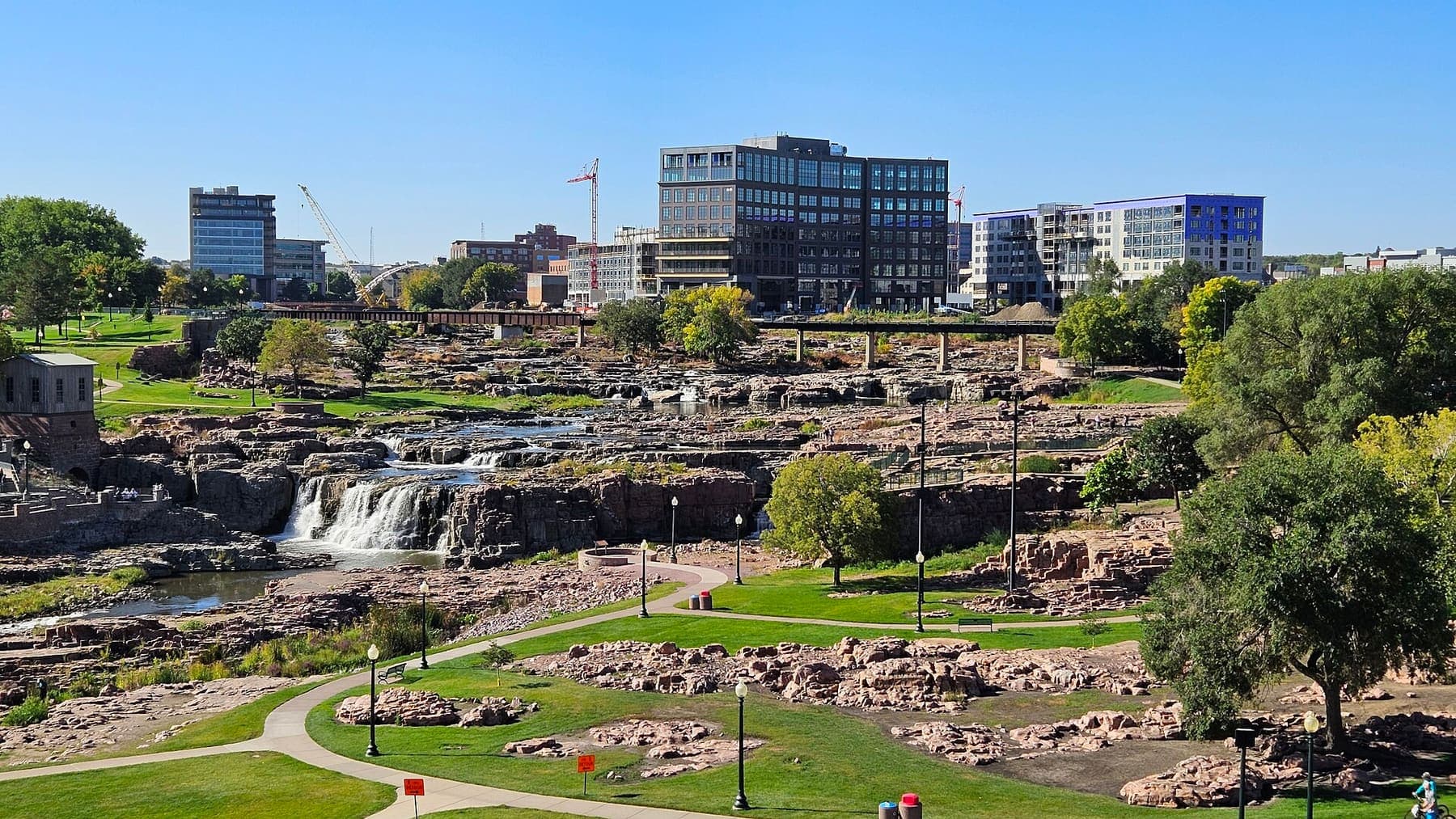 South Dakota: Falls Park and Downtown 09-17-23